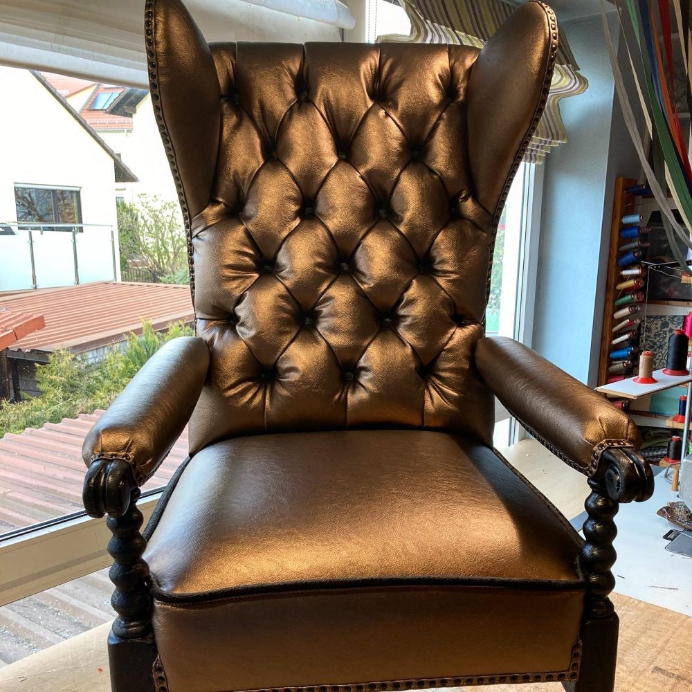 14703315-0AA6-4A1B-AC4A-C5695D694CEA